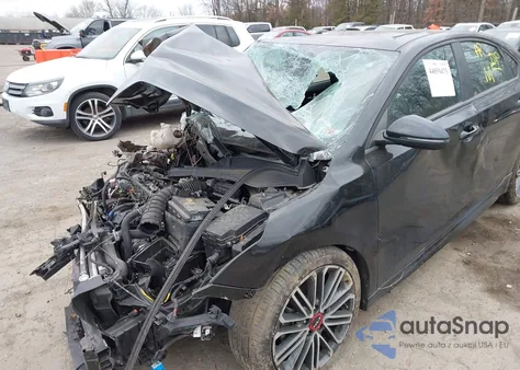 2023 Kia Forte Gt z USA, uszkodzony, nr VIN 3KPF44ACXPE607670